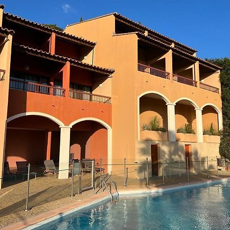 Appartement Vue Sur Mer, Piscine, Garage Prive Борм-ле-Мимоза Екстериор снимка